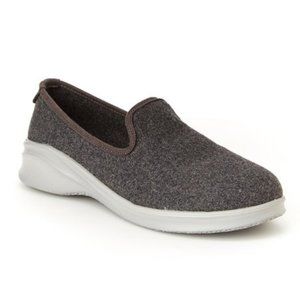 NWT Women's JSport Loon Charcoal Shoes Size 7
